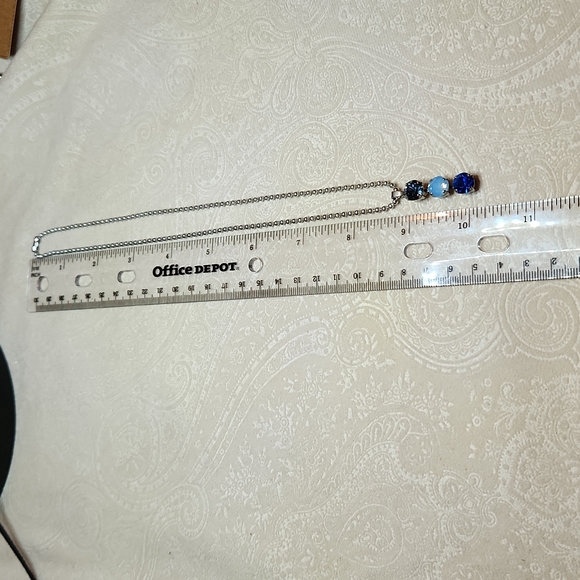 NEW! Swarovski elements 3 stone crystal necklace - Picture 4 of 6